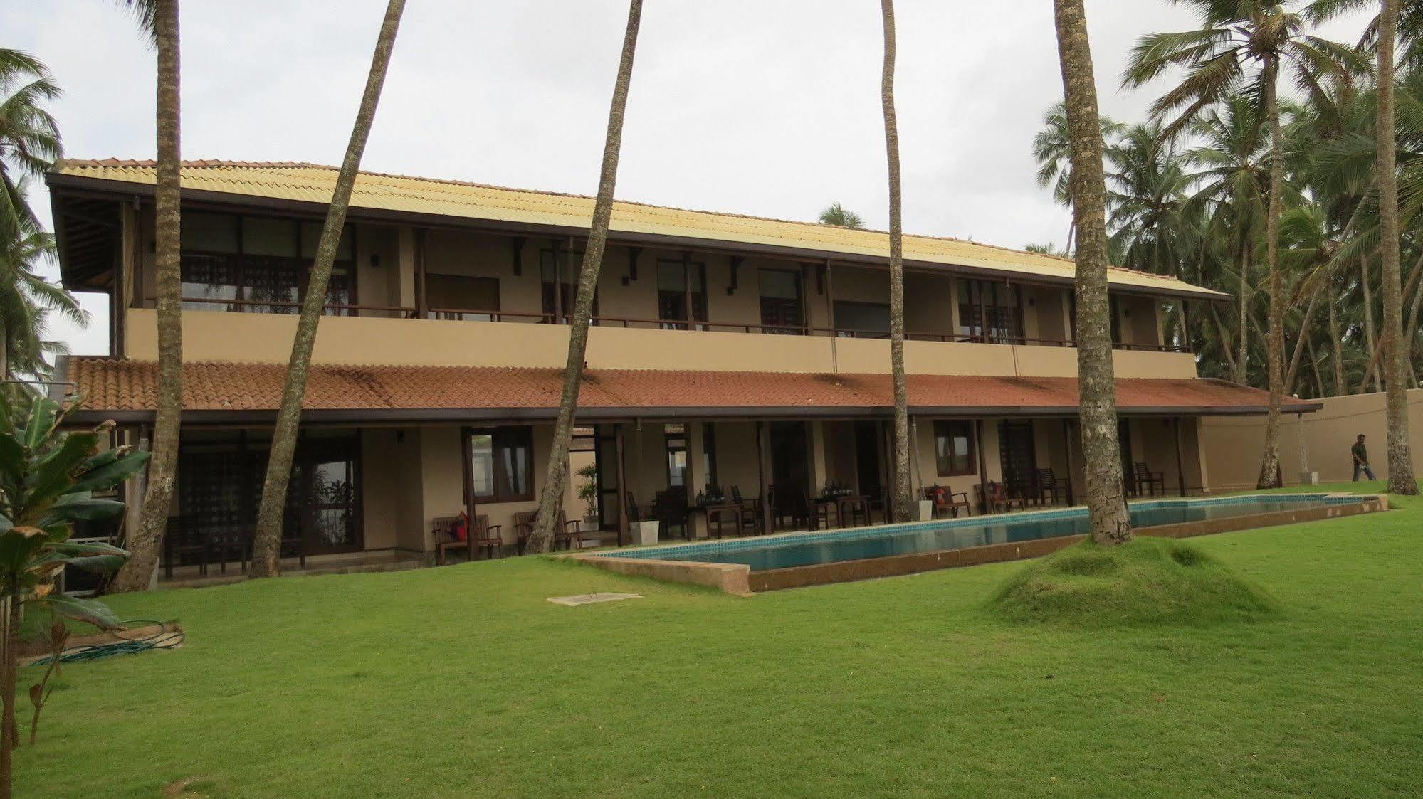 Maresia Beach Villa Wadduwa Extérieur photo