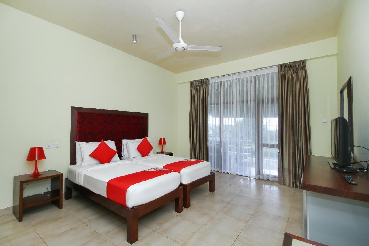 Maresia Beach Villa Wadduwa Extérieur photo