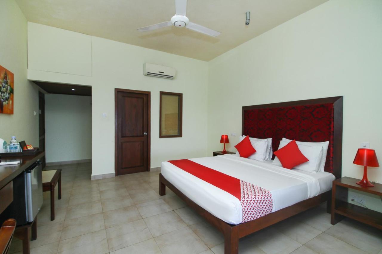 Maresia Beach Villa Wadduwa Extérieur photo