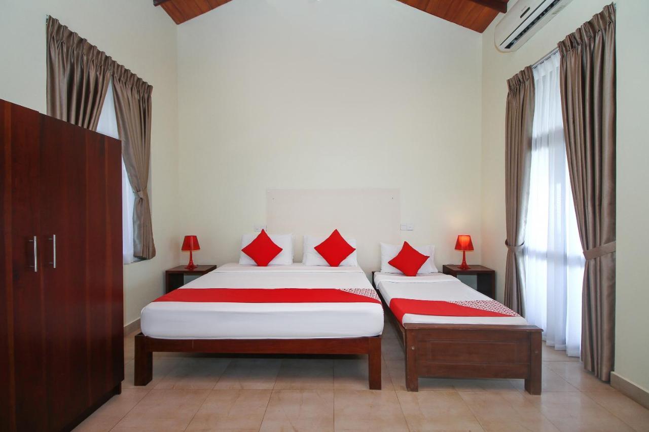 Maresia Beach Villa Wadduwa Extérieur photo