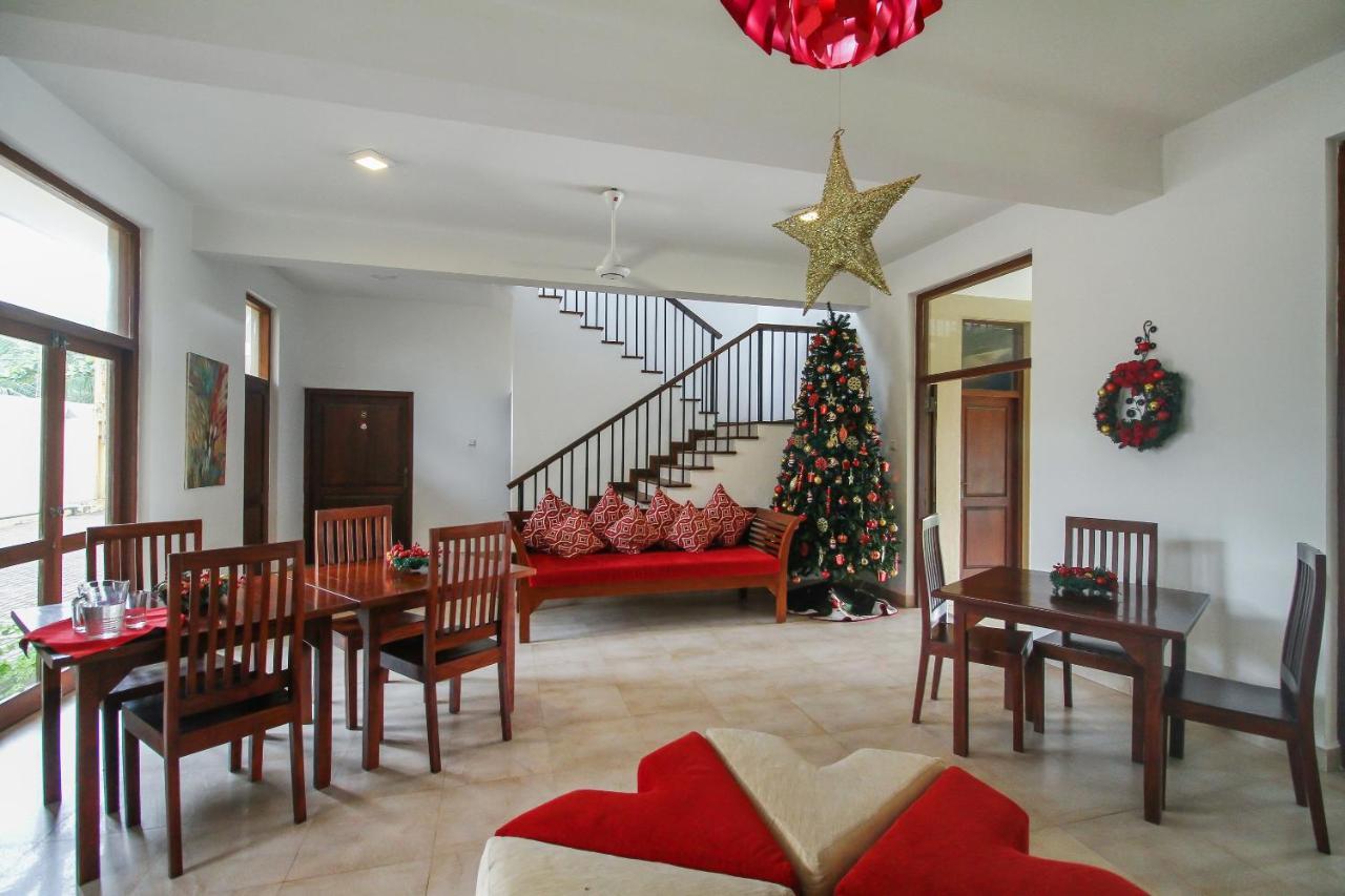Maresia Beach Villa Wadduwa Extérieur photo